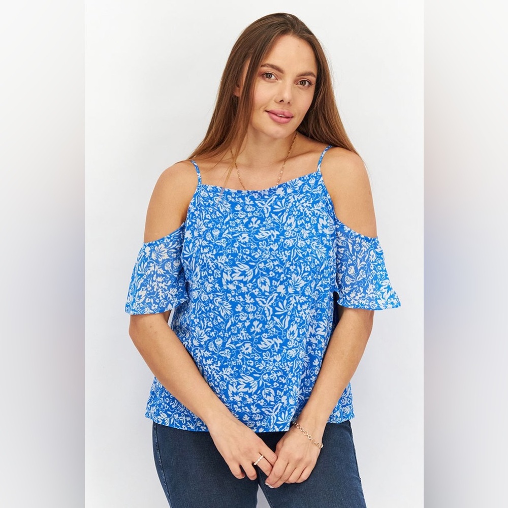 Avec Les Filles Women’s Square Neck Cold Shoulder Blue And White Print Blouse, M